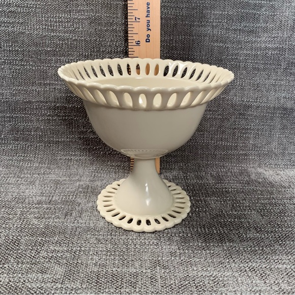 I. Godinger Co. Compote Pedestal Bowl White Porcelain Lace Cut Out Rim - Picture 13 of 15